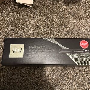 ghd Platinum+ Professional Performance Styler - Black